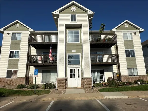 6430 Creekside Drive Ne #4, Cedar Rapids, IA 52402