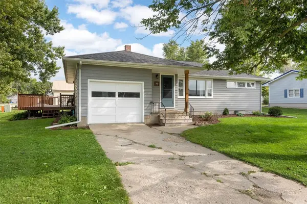 200 Hubbell Street, Martelle, IA 52305