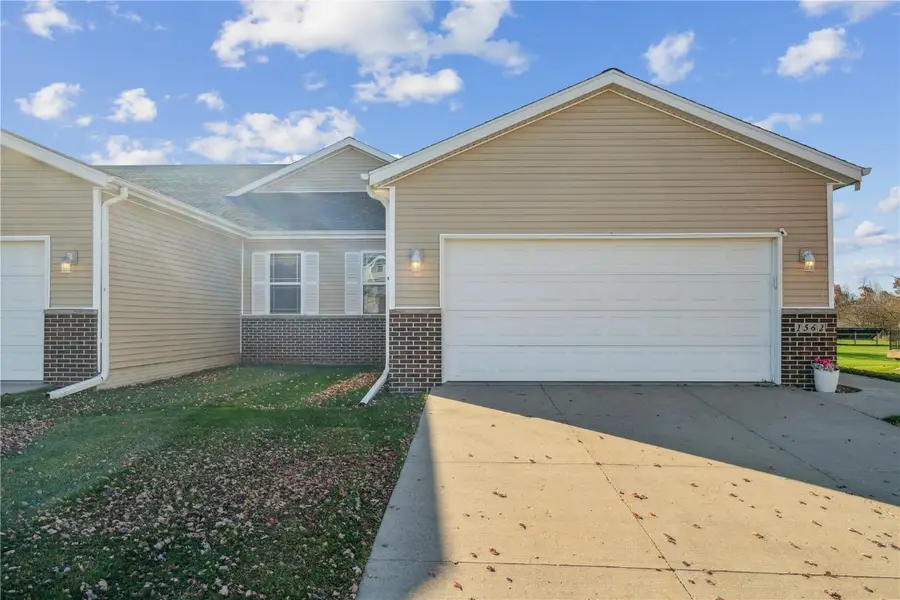 1562 Hunters Creek Way, Marion, IA 52302 - Image #2