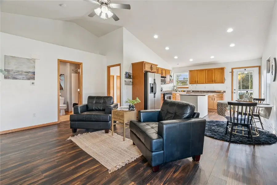 1562 Hunters Creek Way, Marion, IA 52302 - Image #3