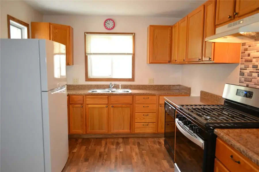 511 Lincoln Street, Gladbrook, IA 50635 - Image #3