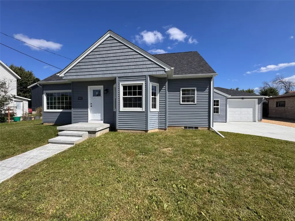 302 Walnut, Olin, IA 52320 - Image #1