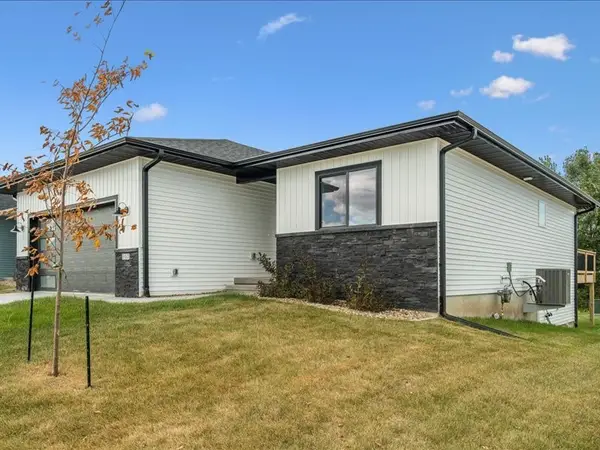 107 Huntington Drive, Iowa City, IA 52245