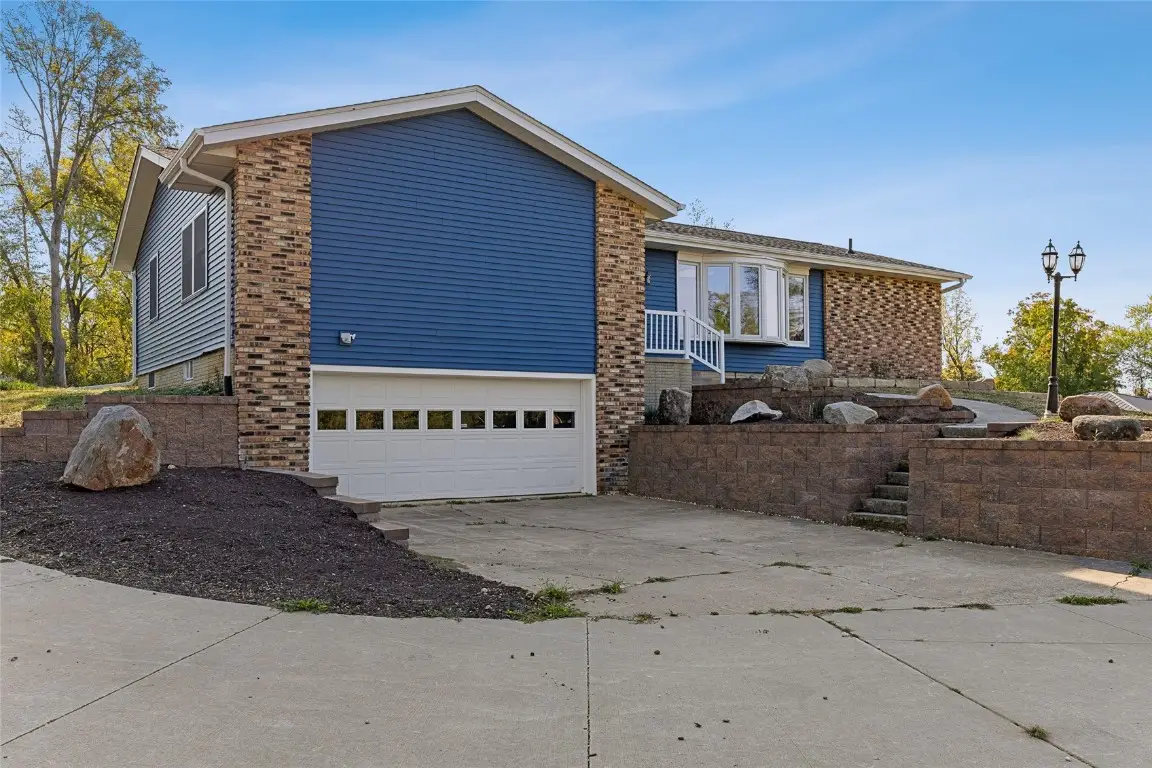 2261 Creekside Road, Springville, IA 52336 - Image #1