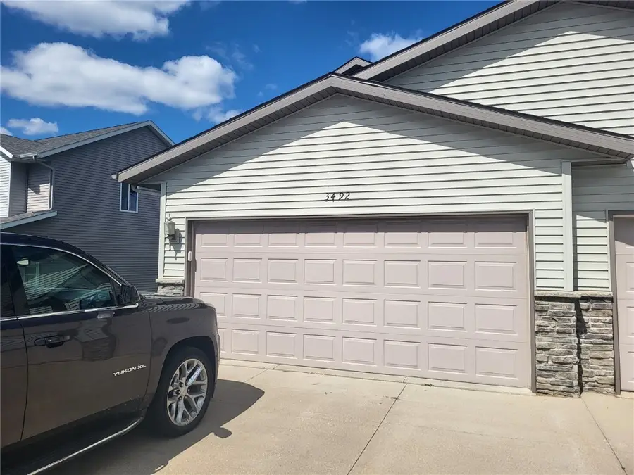 3492 Granger Avenue, Marion, IA 52302 - Image #2