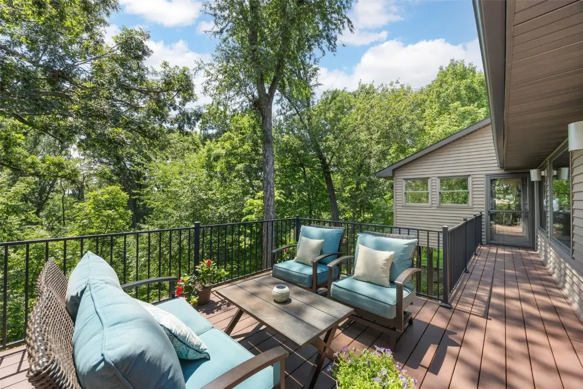 4833 Olde Mill Ct Ne, Cedar Rapids, IA 52411 - Image #1