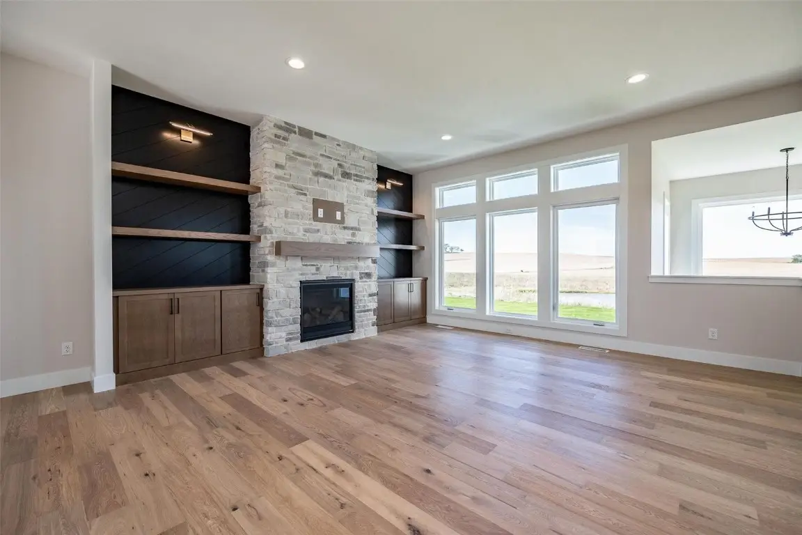 2239 Royal Oak Ridge Road, Marion, IA 52302 - Image #1