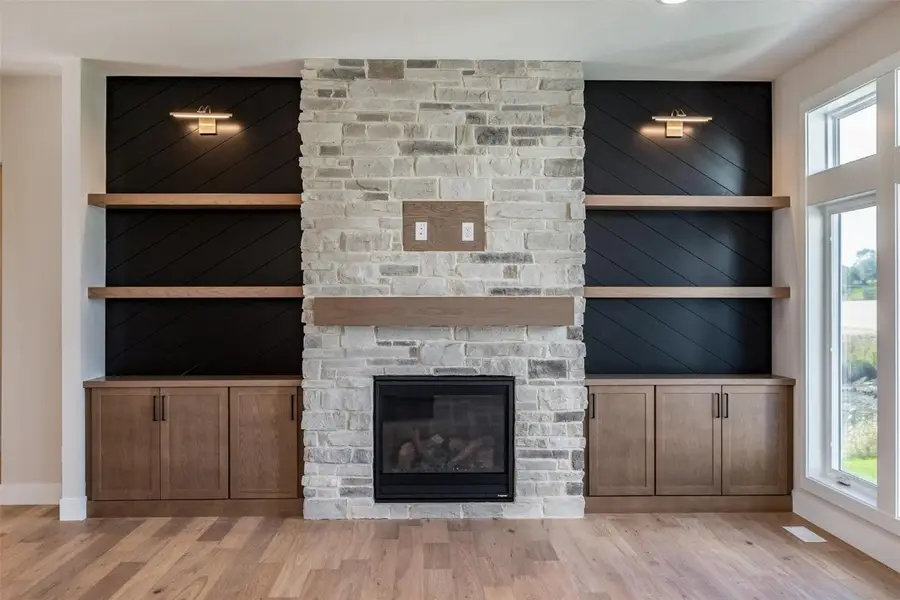 2239 Royal Oak Ridge Road, Marion, IA 52302 - Image #2