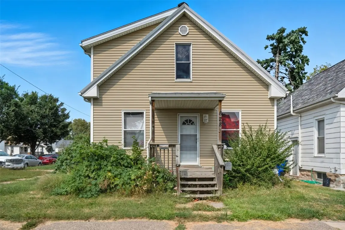 828 8th Avenue Sw, Cedar Rapids, IA 52404 - Image #1