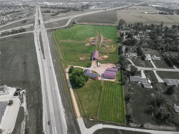 5901 Williams Boulevard Sw, Cedar Rapids, IA 52404