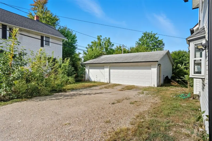 3322 C Avenue Ne, Cedar Rapids, IA 52402 - Image #2