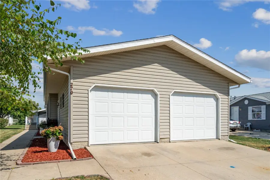 279 Paddock Cir, Iowa City, IA 52240 - Image #3