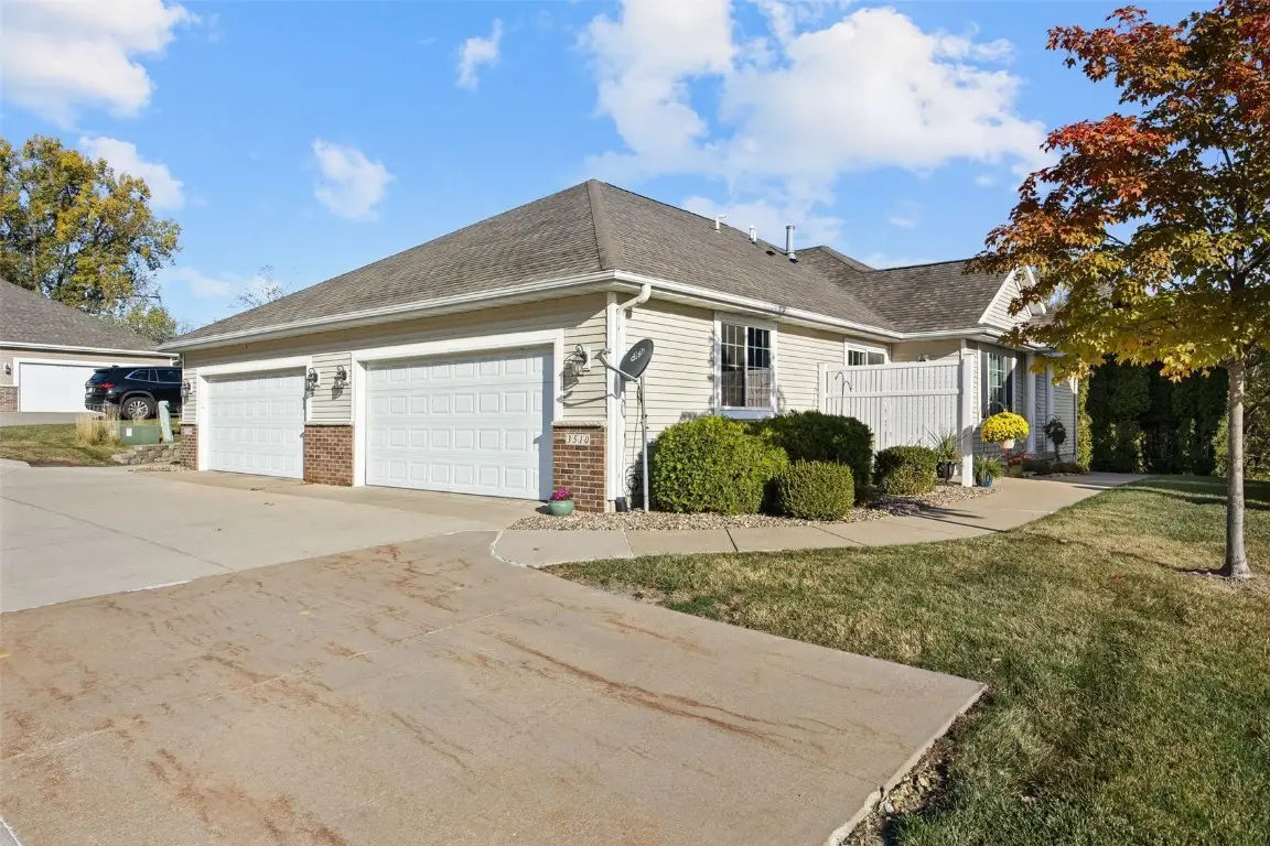 3510 Pioneer Avenue Se, Cedar Rapids, IA 52403 - Image #1