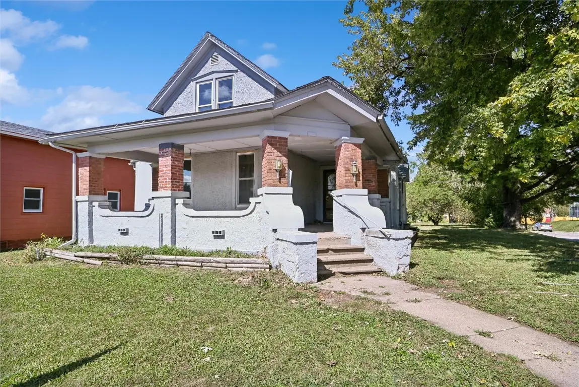 1424 11th Street Sw, Cedar Rapids, IA 52404 - Image #1