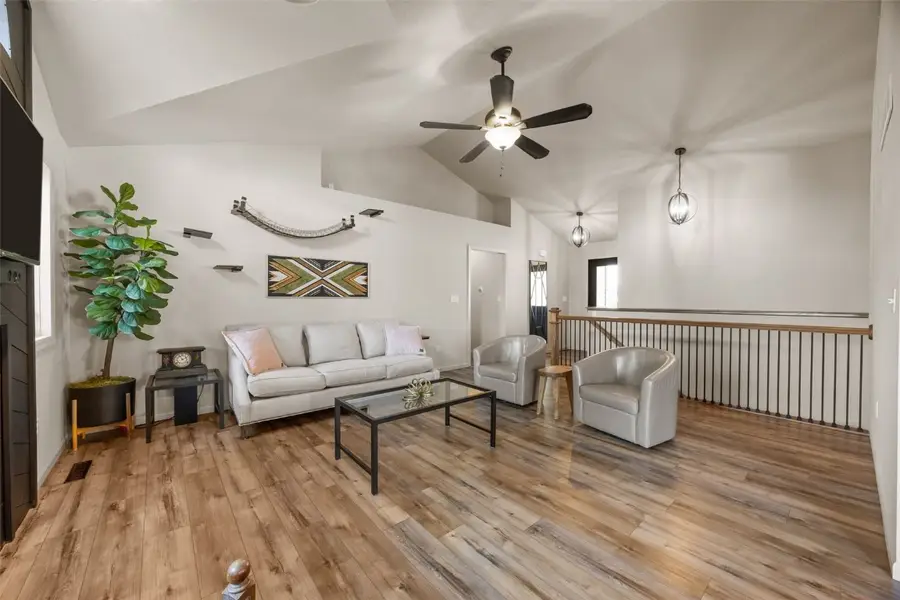 149 Country Club Court, Anamosa, IA 52205 - Image #2