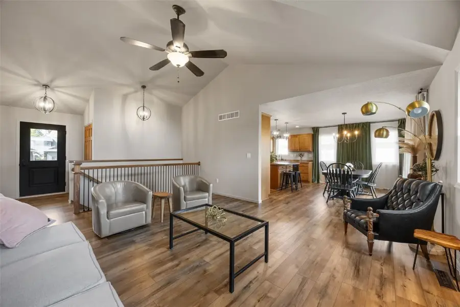 149 Country Club Court, Anamosa, IA 52205 - Image #3