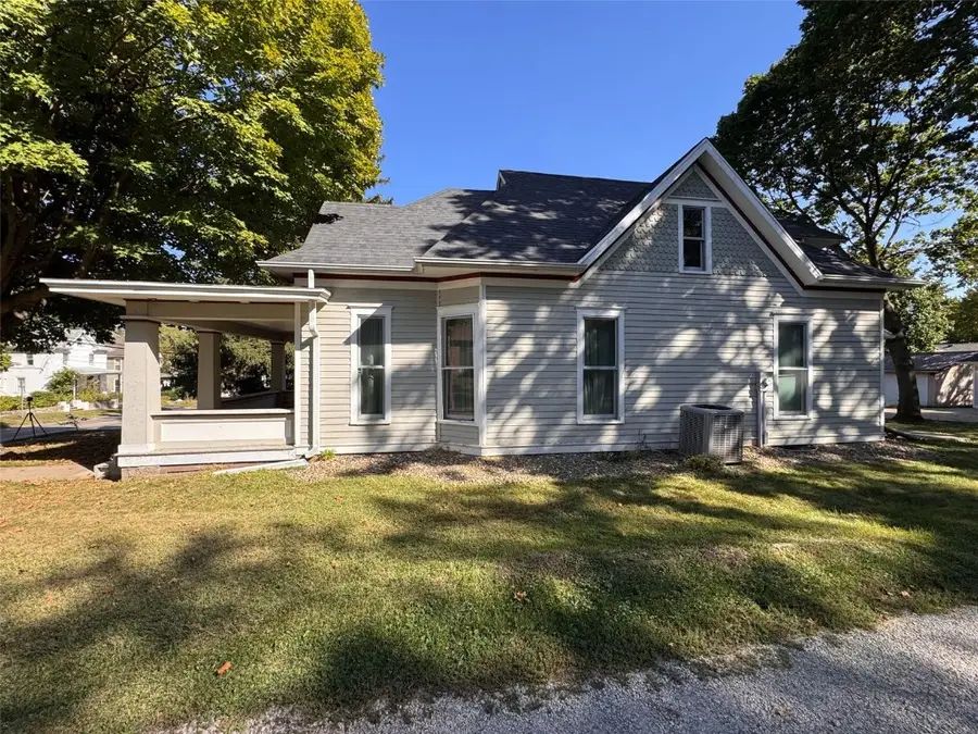 1025 E Burlington Street, Iowa City, IA 52240 - Image #3