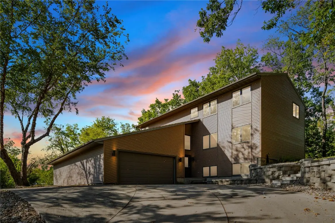 6030 Northridge Pt, Cedar Rapids, IA 52403 - Image #1