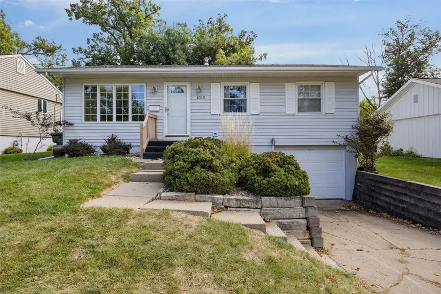 1015 Pawnee Drive Nw, Cedar Rapids, IA 52405 - Image #3