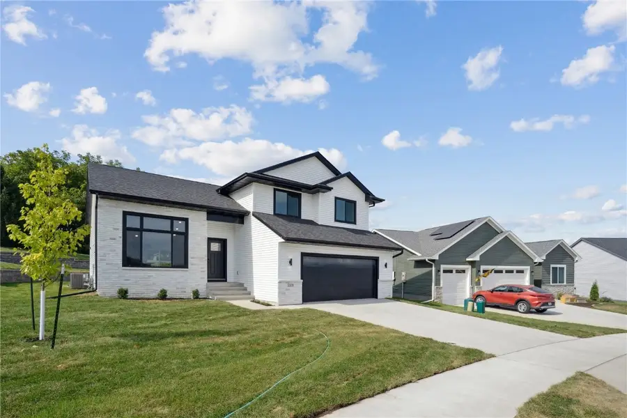 219 Eversull Lane, Iowa City, IA 52245 - Image #2