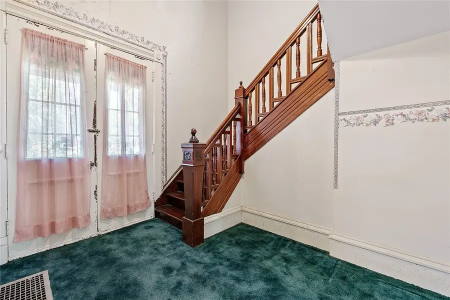 910 Meridian Street, Tipton, IA 52772 - Image #3