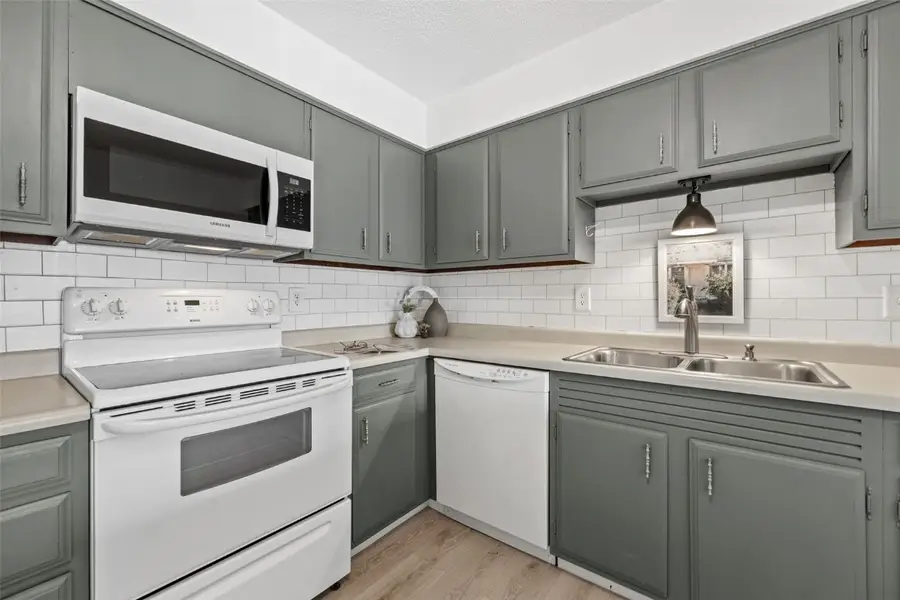 130 Thompson Dr Se #320, Cedar Rapids, IA 52403 - Image #2