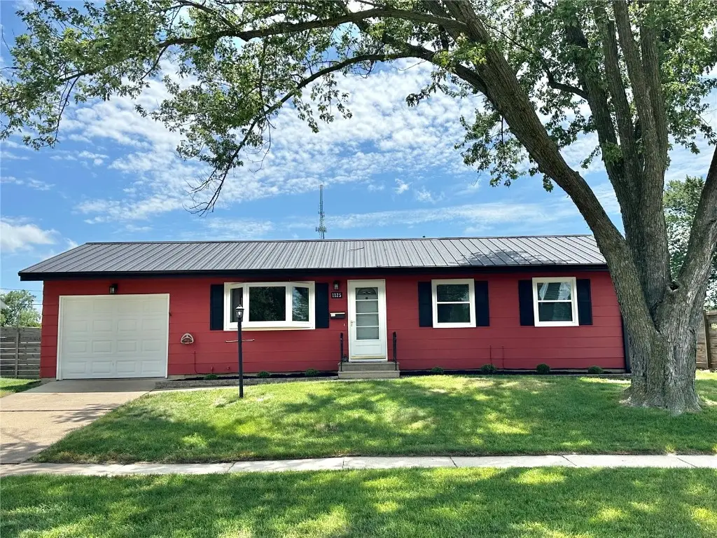 1125 W 10th Avenue, Marion, IA 52302 - Image #1