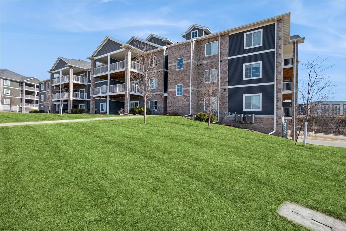 2867 Spring Rose Circle #109, Coralville, IA 52241 - #1
