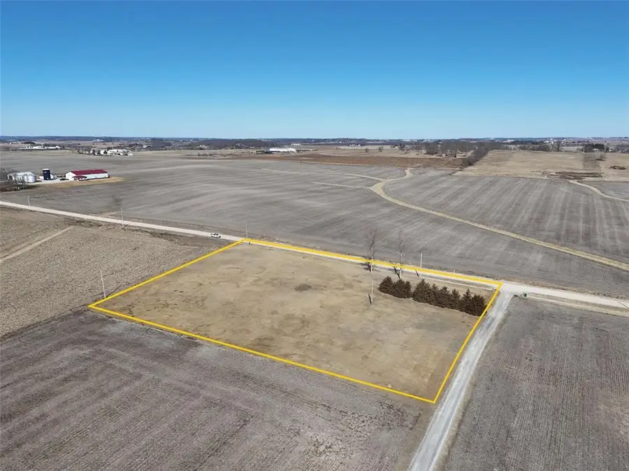 898 Henik Rd, Mount Vernon, IA 52314 - Image #3