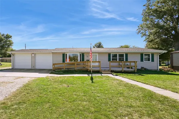405 10th Street, Belle Plaine, IA 52208