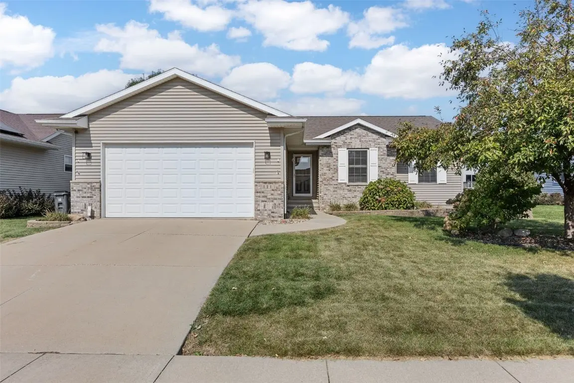 1114 Tiara Drive Ne, Cedar Rapids, IA 52402 - Image #1