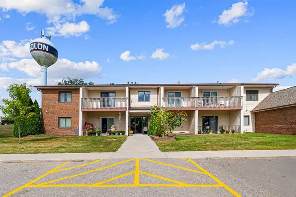 730 S Market Street #12, Solon, IA 52333