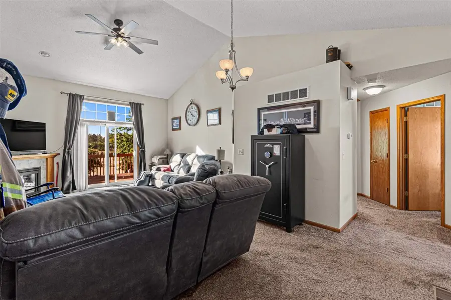 90 Heidi Lane, North Liberty, IA 52317 - Image #3