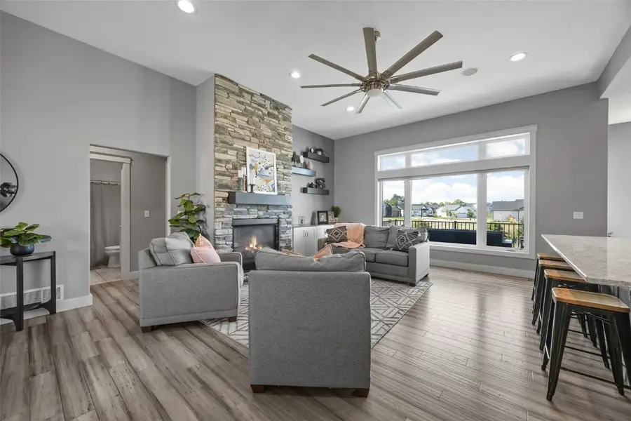 6524 Michael Drive Ne, Cedar Rapids, IA 52411 - Image #3