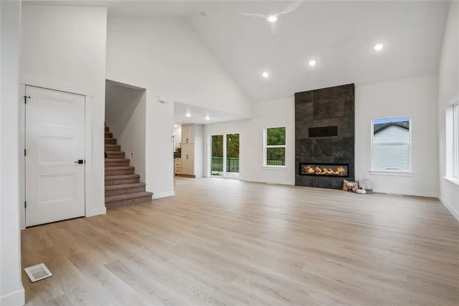 285 Ashford Place, Iowa City, IA 52245 - Image #3