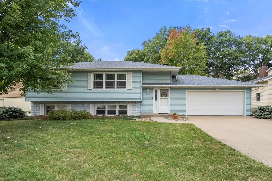 45 N Westminster Street, Iowa City, IA 52245 - Image #1