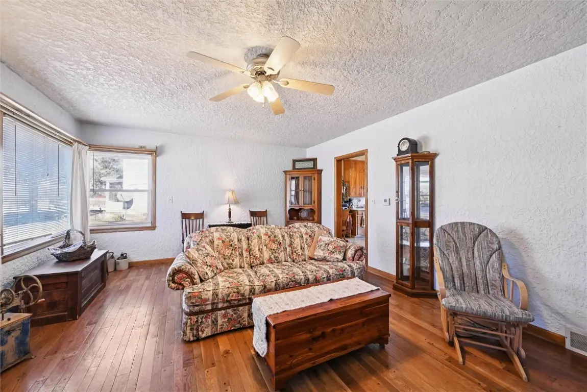 405 9th Avenue, Clarence, IA 52216 - Image #1