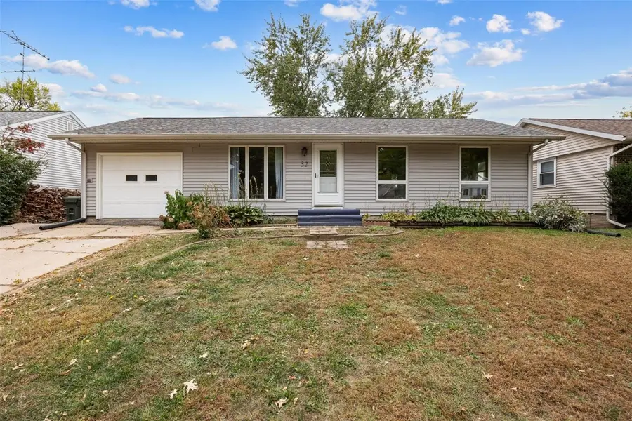 32 Regal Lane, Iowa City, IA 52240 - Image #2