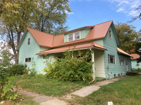 306 2nd Street, Mt Auburn, IA 52313