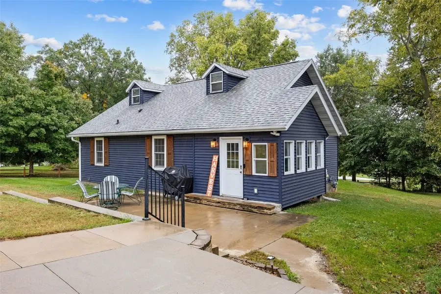 8751 Deer Crest Drive, Cedar Rapids, IA 52411 - Image #2