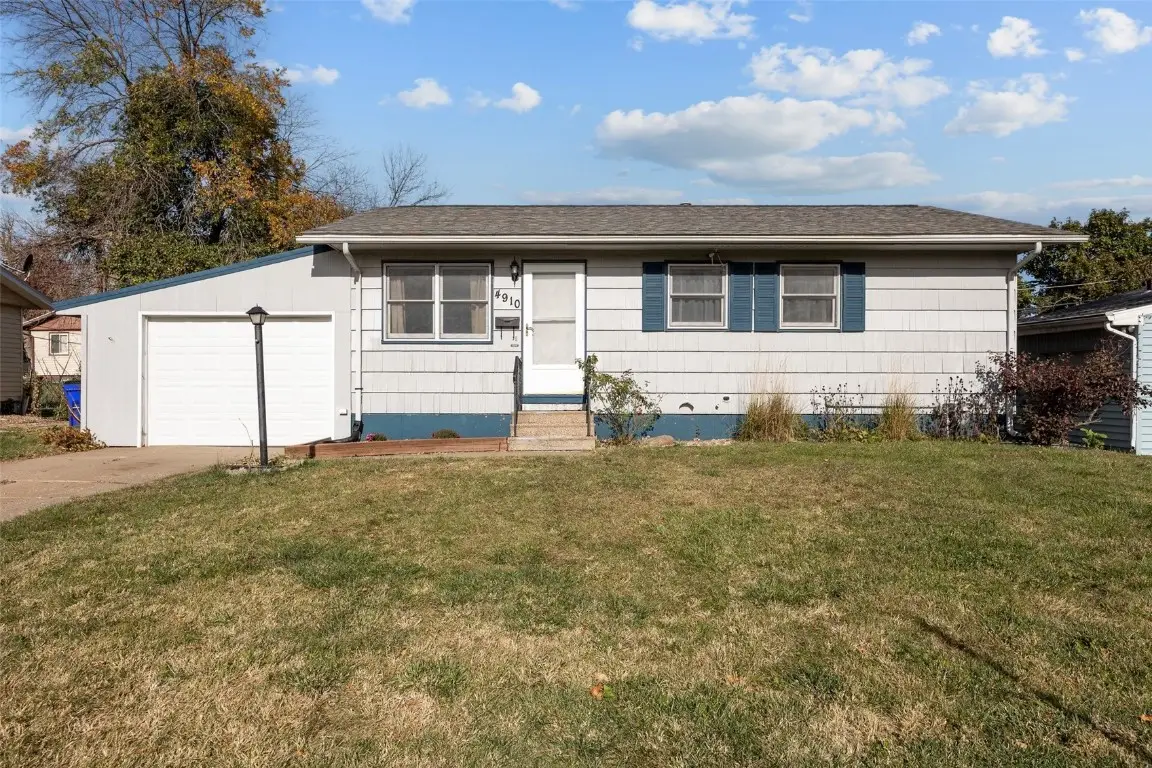 4910 Gordon Avenue Nw, Cedar Rapids, IA 52405 - Image #1