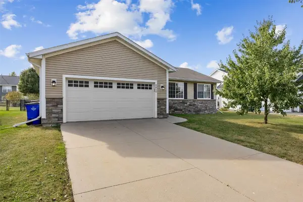 5810 Bethpage Circle, Cedar Rapids, IA 52404