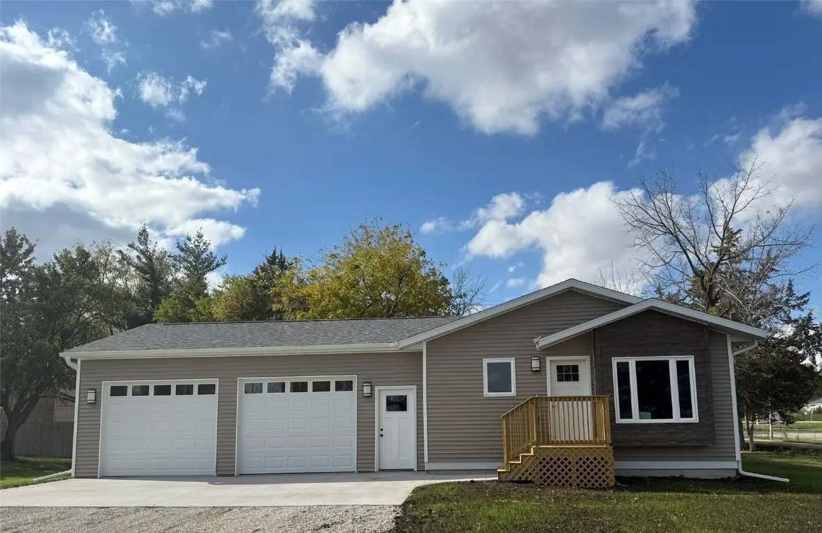 103 North Street, Urbana, IA 52345 - #1