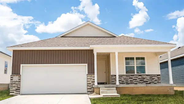 9619 Brighton Way Sw, Cedar Rapids, IA 52404