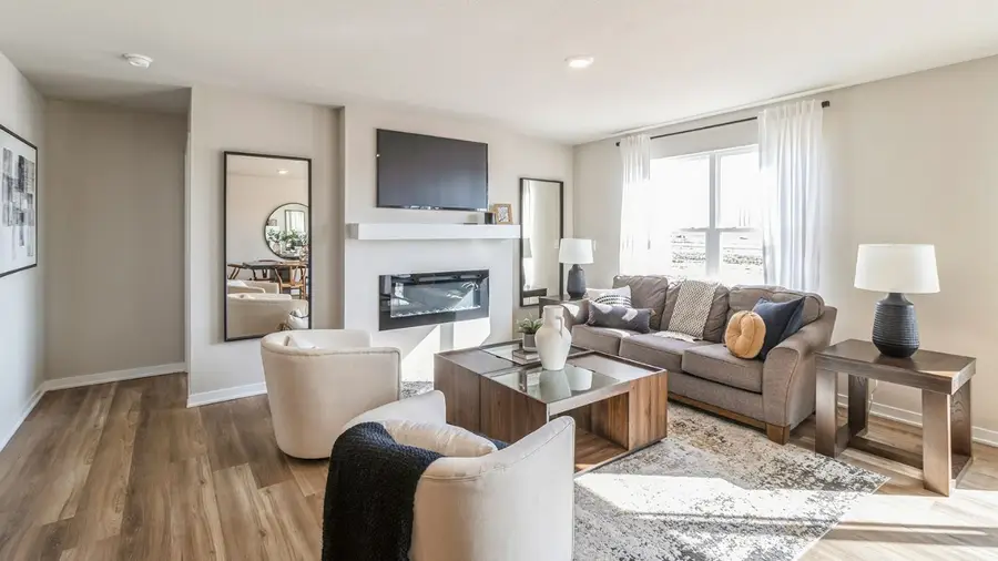 16 Verbena Lane Sw, Cedar Rapids, IA 52404 - Image #2