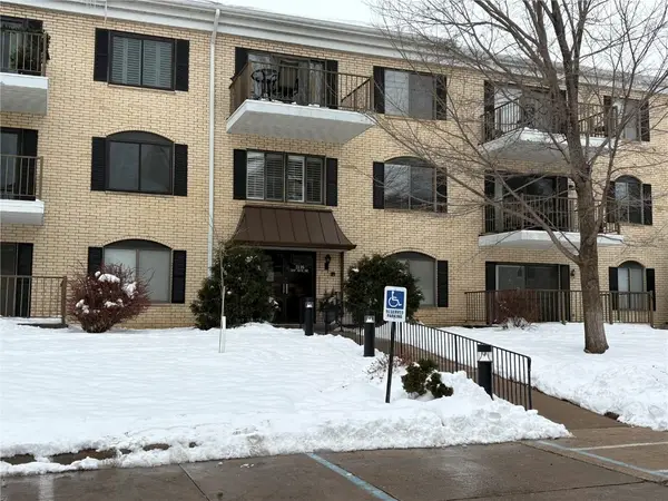 2135 1st Avenue Se #121, Cedar Rapids, IA 52403