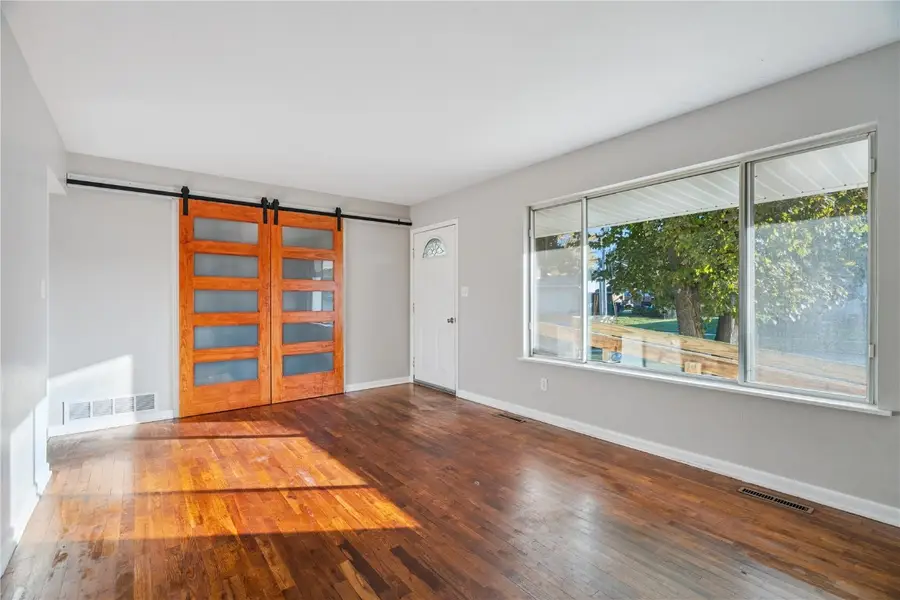 2340 27th Street, Marion, IA 52302 - Image #2