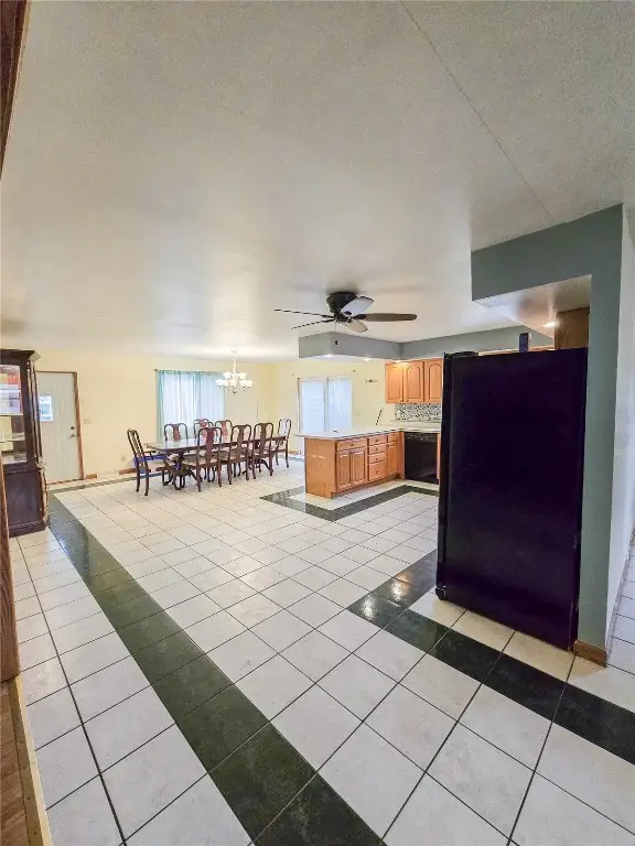 503 3rd St W, Vinton, IA 52349 - Image #3