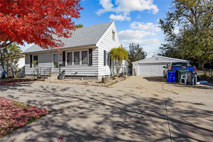 201 Edgewood Road Nw, Cedar Rapids, IA 52405 - Image #2