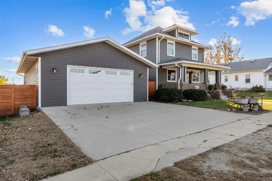 503 2nd E, Newhall, IA 52315 - Image #2